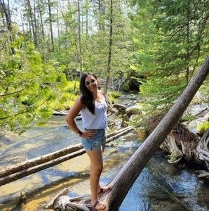 Meet your Posher, Maria